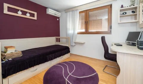Rent, three bedroom apartment, 108m², Autobuska stanica, Podgorica - image 7
