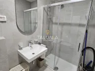 Izdavanje, jednosoban stan, 52m², City Kvart, Podgorica - image 9