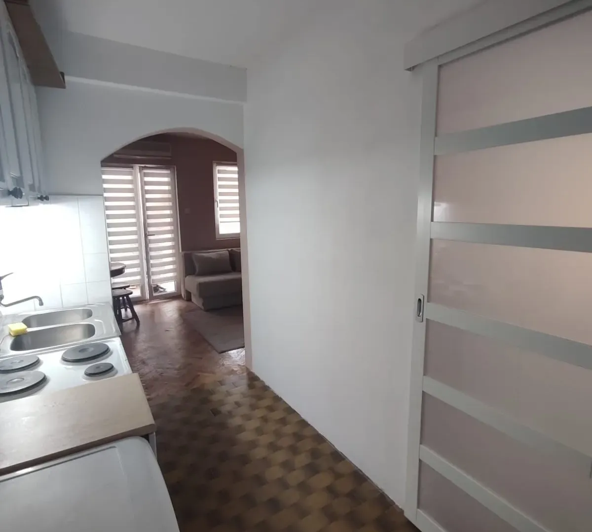 Izdavanje, jednosoban stan, 44m², Budva, Crna Gora