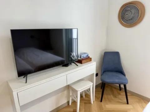 Izdavanje, kuća, 125m², Donja Lastva, Tivat - image 10