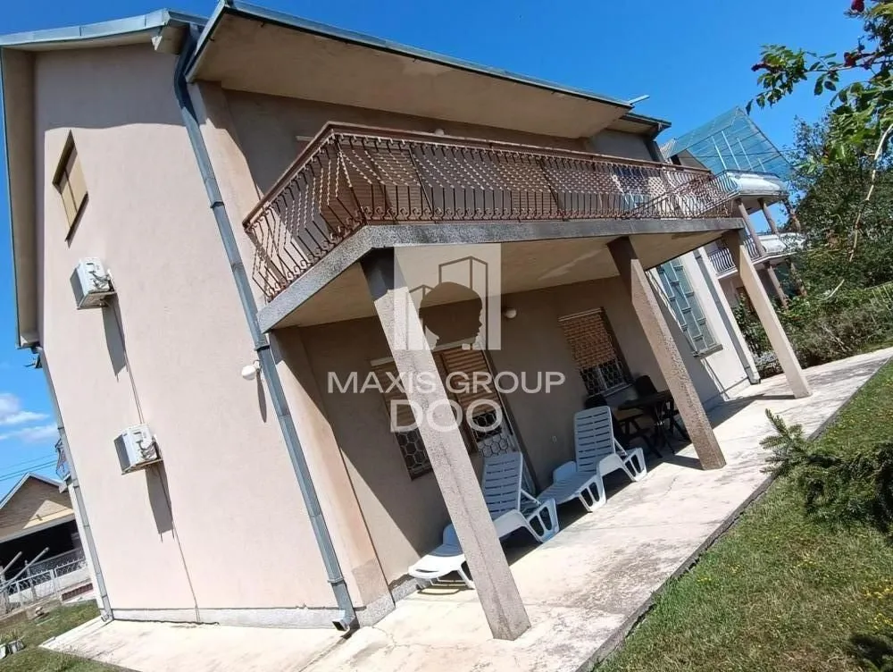 Prodaja, stan, 297m², Kragujevac, Srbija