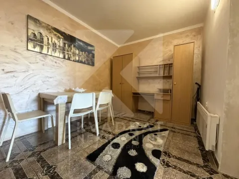 Rent, studio apartment, 35m², Stari Aerodrom, Podgorica - image 9