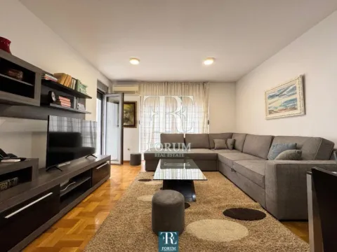 Rent, one bedroom apartment, 50m², Tološi, Podgorica - image 2