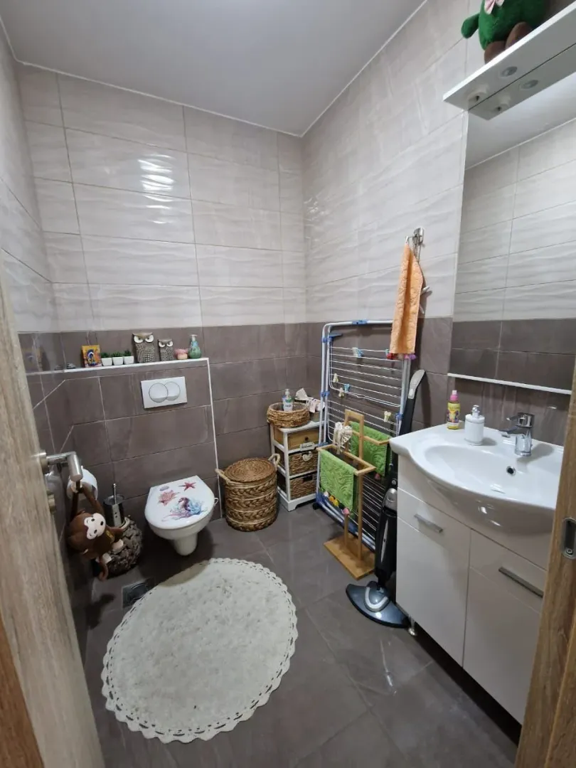 Sale, two bedroom apartment, 63m², Centar, Bar