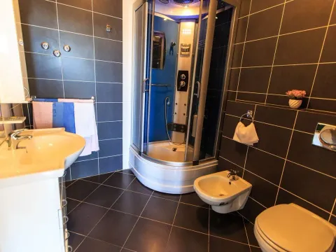 Sale, house, 340m², Sveti Stefan, Budva - image 3