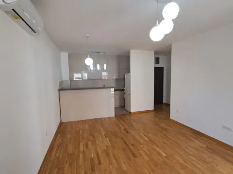 Rent, two bedroom apartment, 64m², Zagorič, Podgorica - image 6