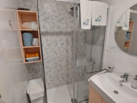 Rent, one bedroom apartment, 49m², Central Point, Podgorica - image 5