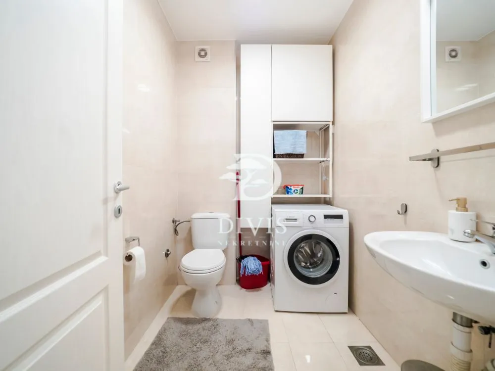 Rent, three bedroom apartment, 85m², Južni Bulevar, Vračar Sve Podlokacije