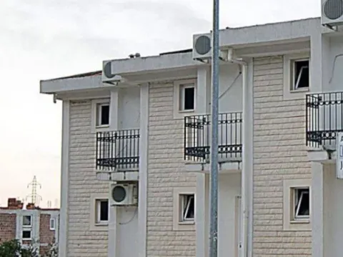 Sale, hospitality venue, 245m², Sutomore, Bar - image 1