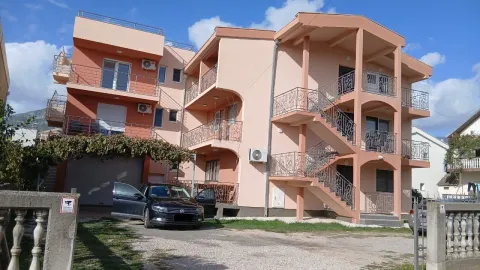 Stan in Bjeliši