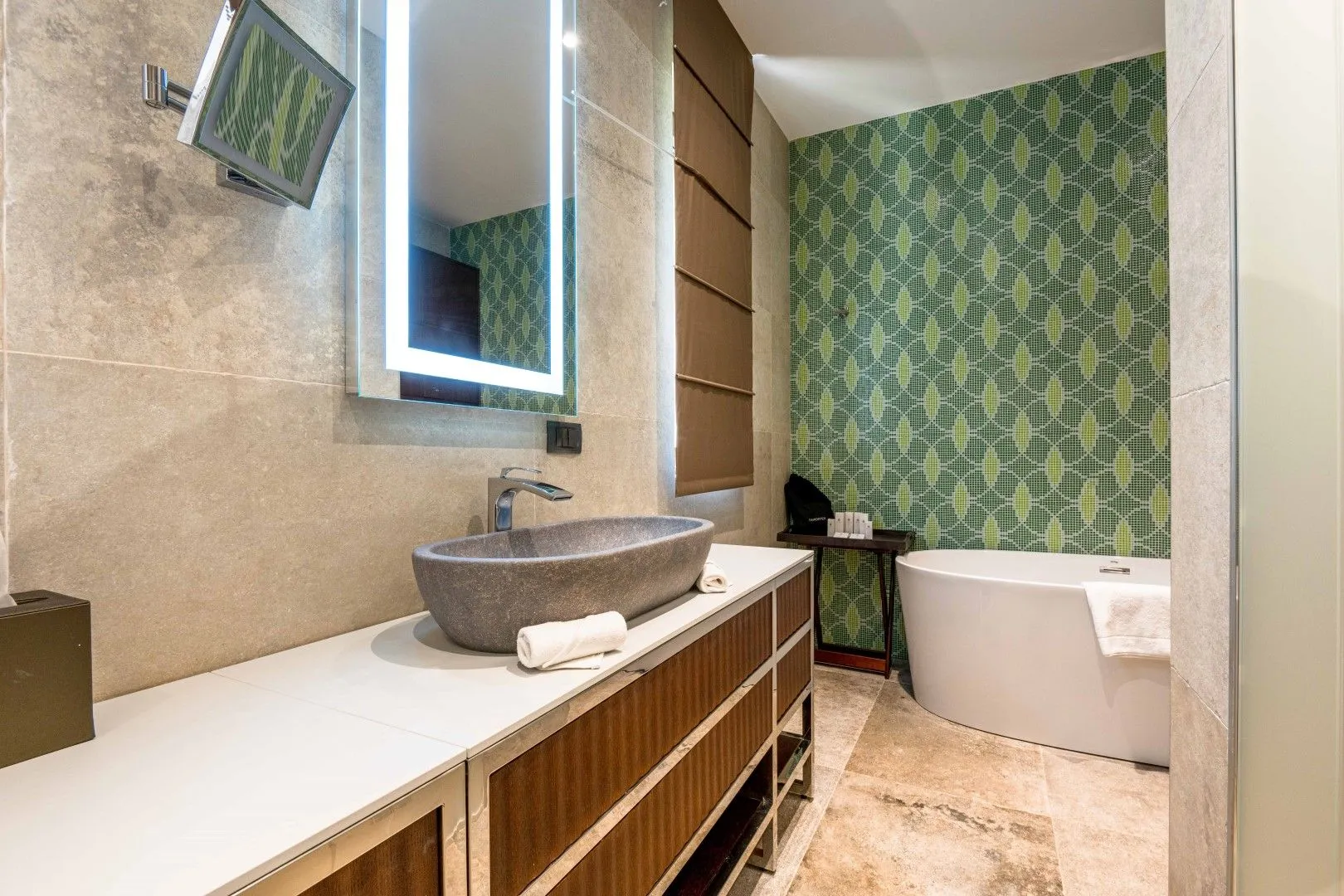 Sale, house, 279m², Drobni pijesak, Budva