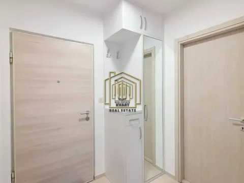 Prodaja, jednosoban stan, 43m², Stari Aerodrom, Podgorica - image 9