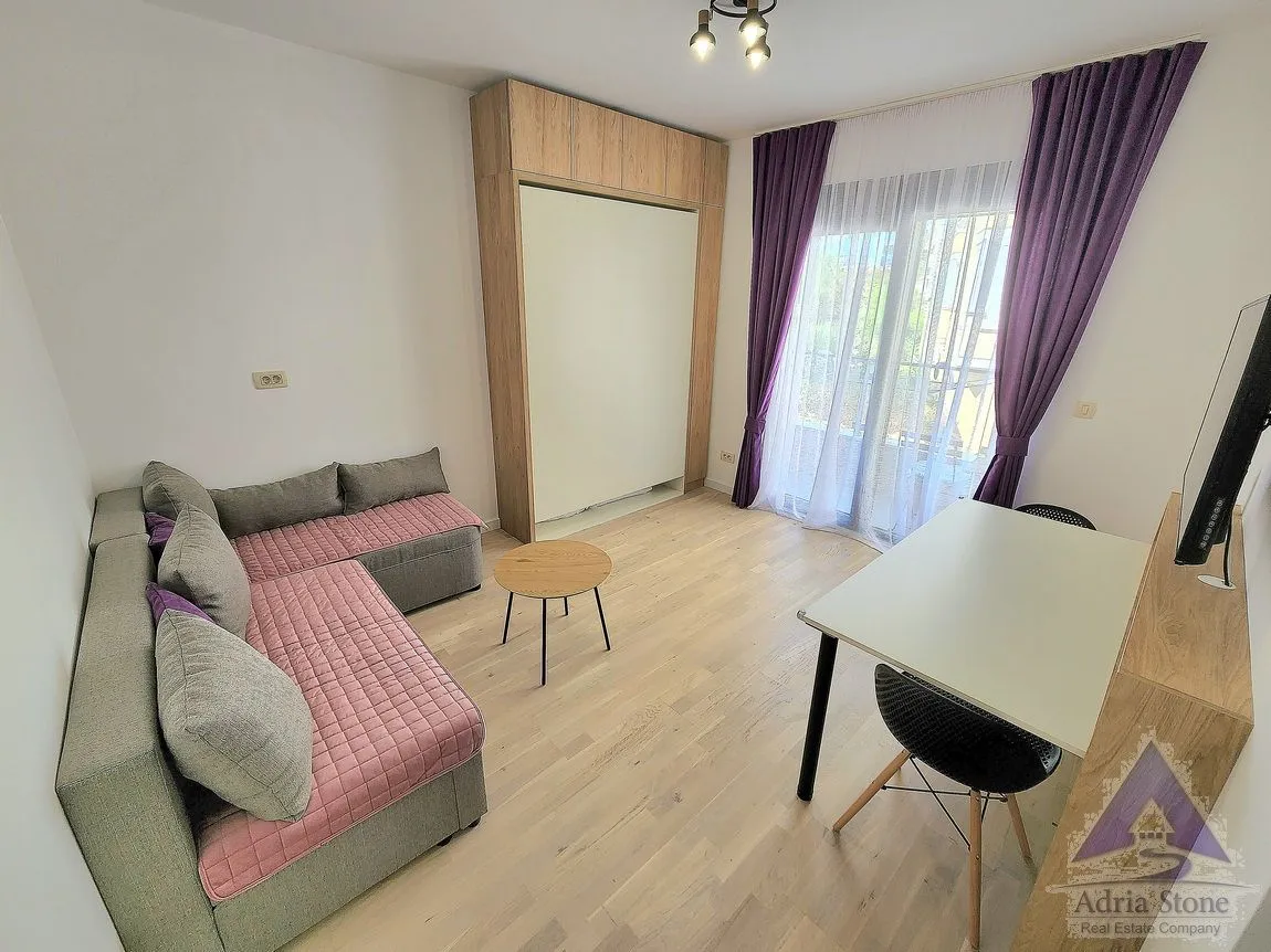 Izdavanje, stan, 25m², Podkošljun, Budva