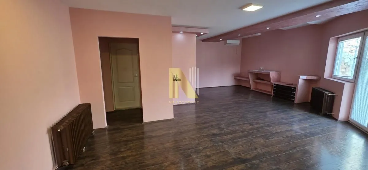 Prodaja, kuća, 312m², Novi Sad, Srbija