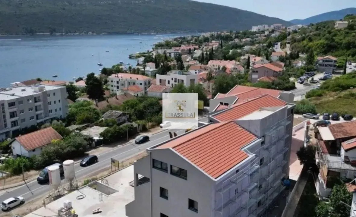 Sale, one bedroom apartment, 50m², Baošići, Herceg Novi