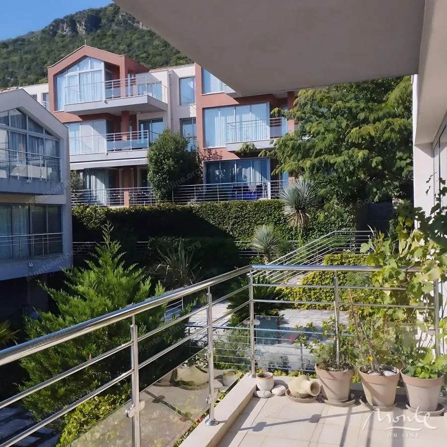 Prodaja, jednosoban stan, 48m², Đenovići, Herceg Novi