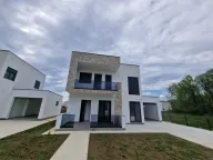 Prodaja, kuća, 175m², Ulcinj, Crna Gora - image 1