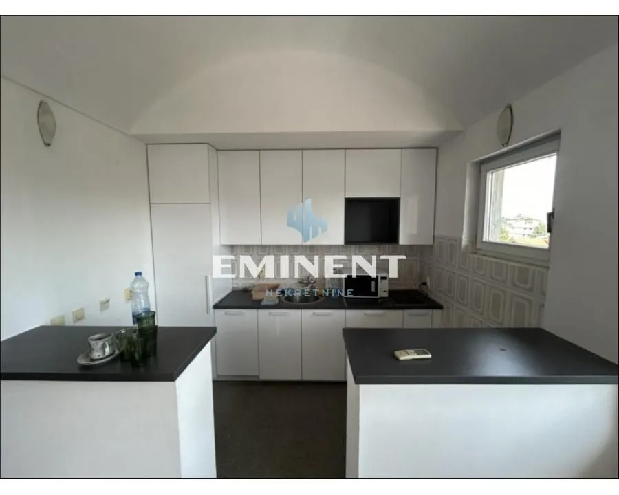 Rent, apartment, 176m², Autokomanda, Voždovac Sve Podlokacije