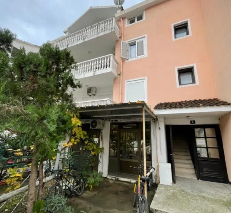 Prodaja, jednosoban stan, 45m², Velji Vinogradi, Budva