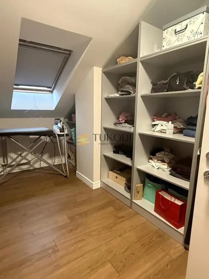 Prodaja, stan, 146m², Rotkvarija, Novi Sad Sve Podlokacije