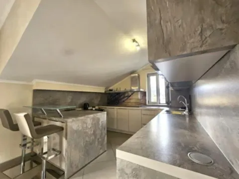 Prodaja, trosoban stan, 100m², Dobrota, Kotor - image 10