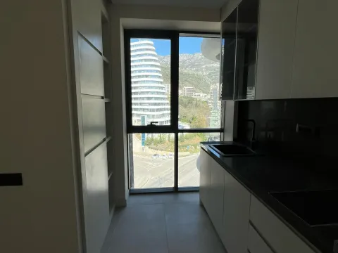 Sale, one bedroom apartment, 49m², Bečići, Budva - image 7