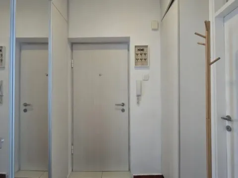 Izdavanje, dvosoban stan, 69m², Preko Morače, Podgorica - image 2