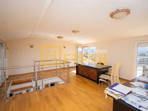 Prodaja, stan, 71m², Gorica C, Podgorica - image 2