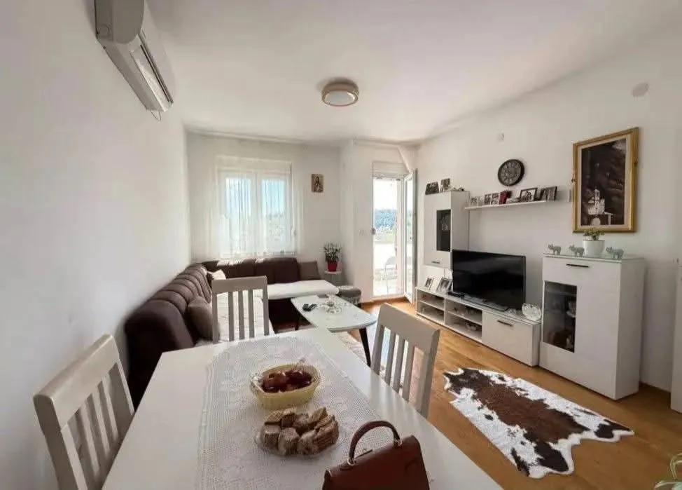 Rent, one bedroom apartment, 45m², City Kej, Podgorica