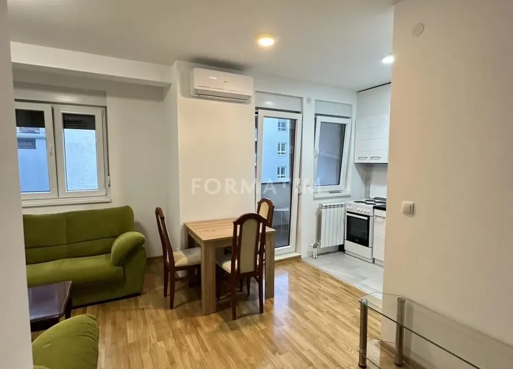 Izdavanje, dvosoban stan, 49m², Kluz, Zvezdara Sve Podlokacije