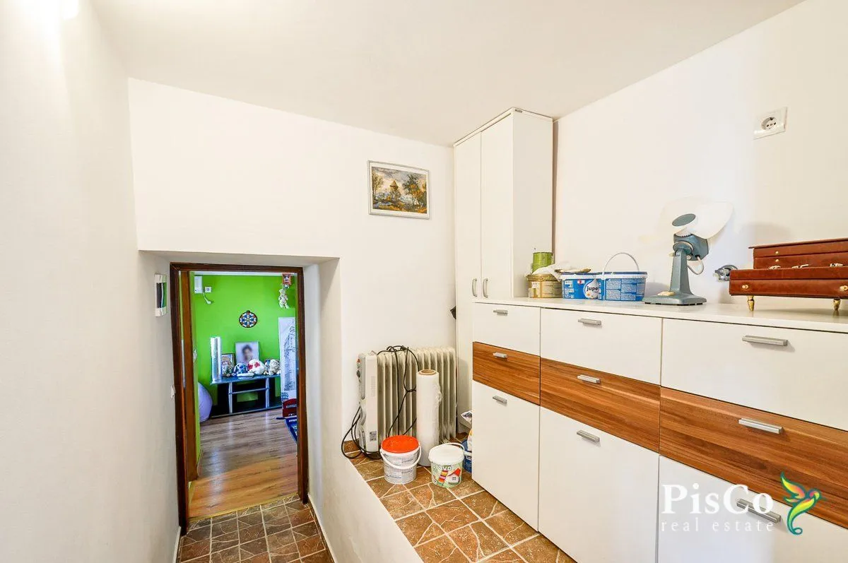 Prodaja, kuća, 130m², Tivat, Crna Gora