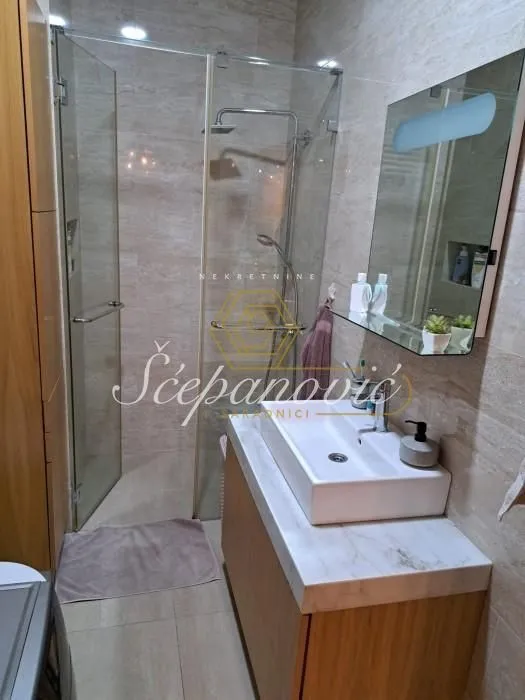 Prodaja, trosoban stan, 87m², Nova Detelinara, Novi Sad Sve Podlokacije