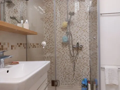 Rent, one bedroom apartment, 57m², Dobrota, Kotor - image 13