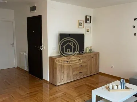 Izdavanje, trosoban stan, 64m², Voždovac Sve Podlokacije, Beograd - image 4
