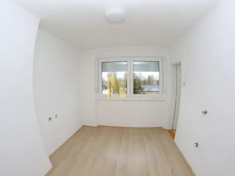 Sale, two bedroom apartment, 47m², Bela Palanka, Srbija - image 2