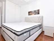 Izdavanje, četvorosoban stan, 140m², Centar, Podgorica - image 9