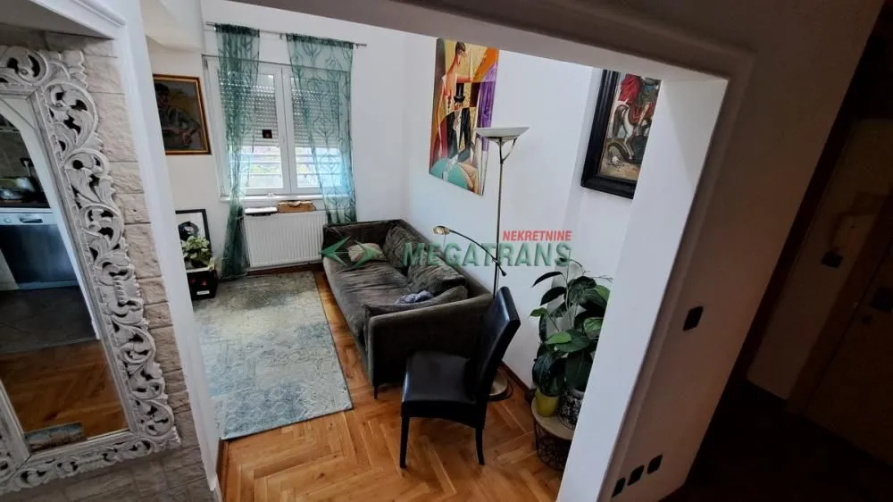 Izdavanje, četvorosoban stan, 112m², Grbavica, Novi Sad Sve Podlokacije