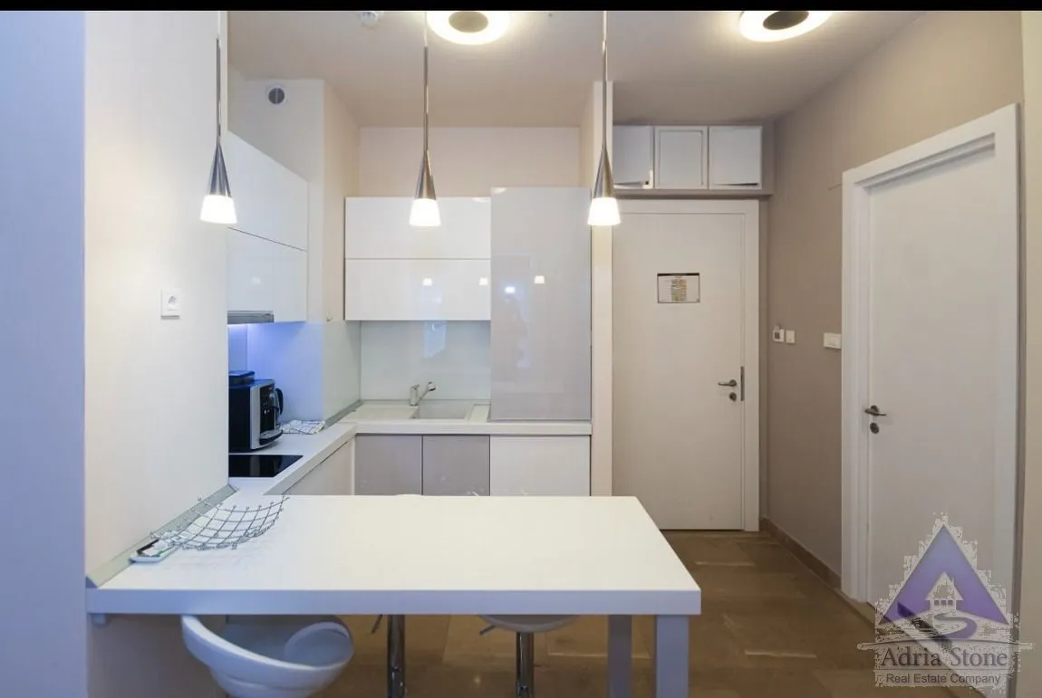 Sale, one bedroom apartment, 65m², Centar, Budva