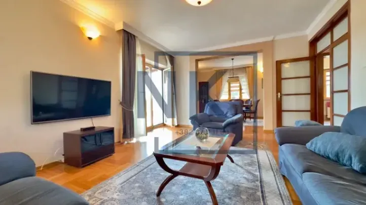 Izdavanje, kuća, 300m², Ibričevina, Podgorica