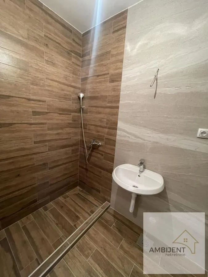 Sale, three bedroom apartment, 73m², Surčin, Beograd