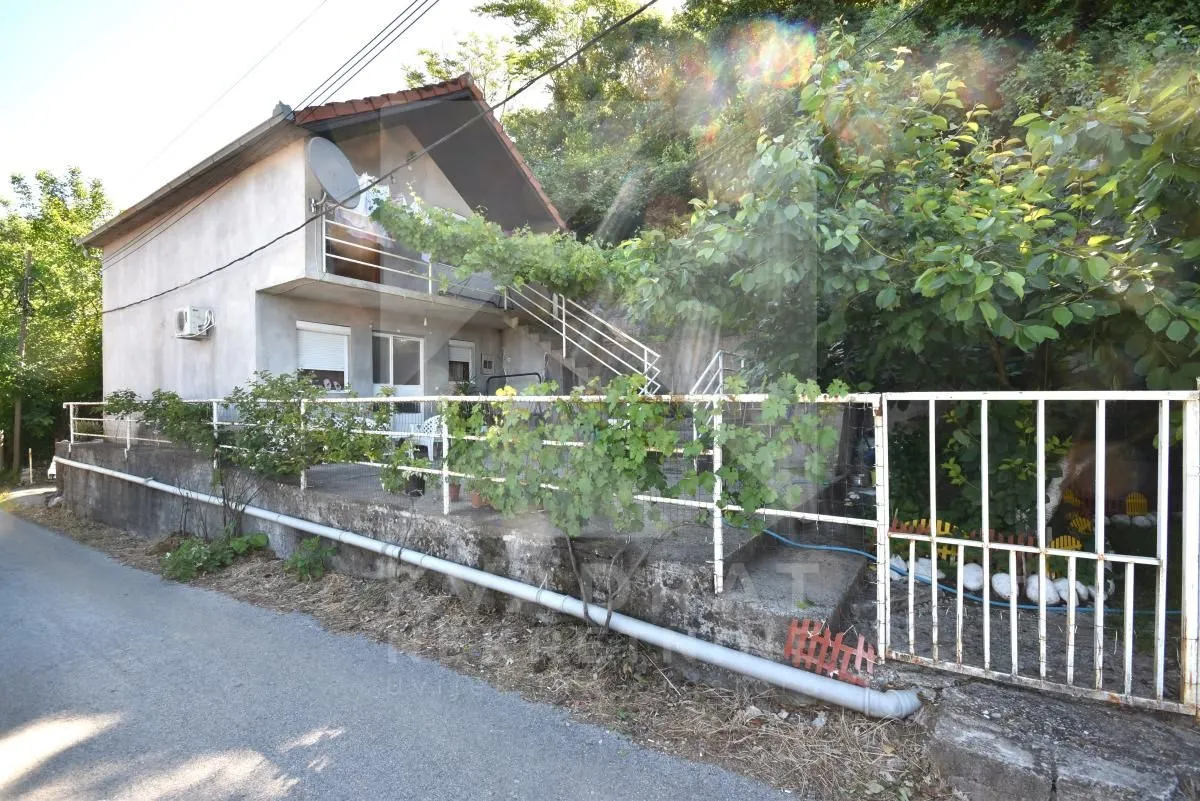 Prodaja, kuća, 75m², Doljani, Podgorica