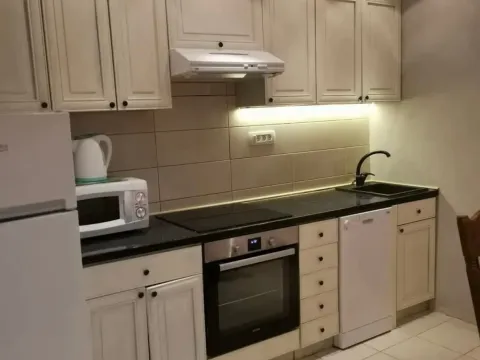 Rent, two bedroom apartment, 80m², Mažina, Tivat - image 3