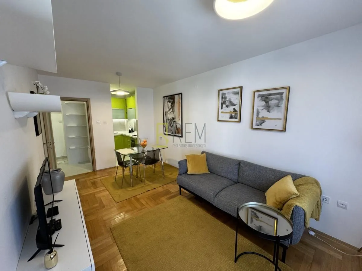 Rent, one bedroom apartment, 45m², Preko Morače, Podgorica