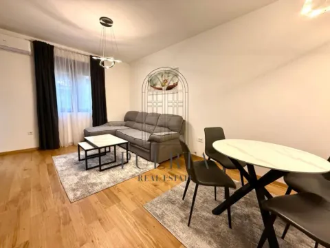 Izdavanje, jednosoban stan, 45m², City Kvart, Podgorica - image 2