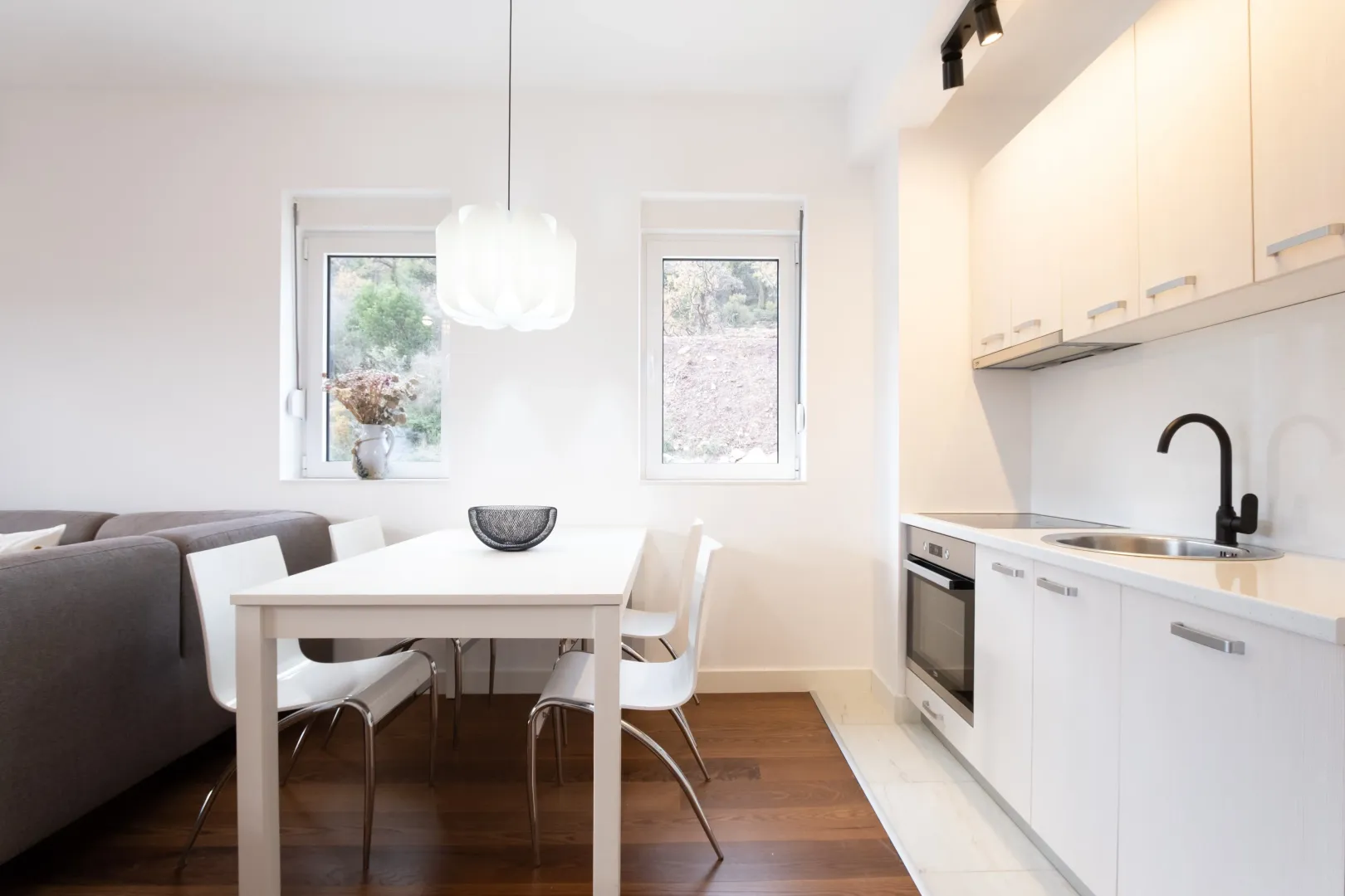 Rent, one bedroom apartment, 65m², Pržno, Budva