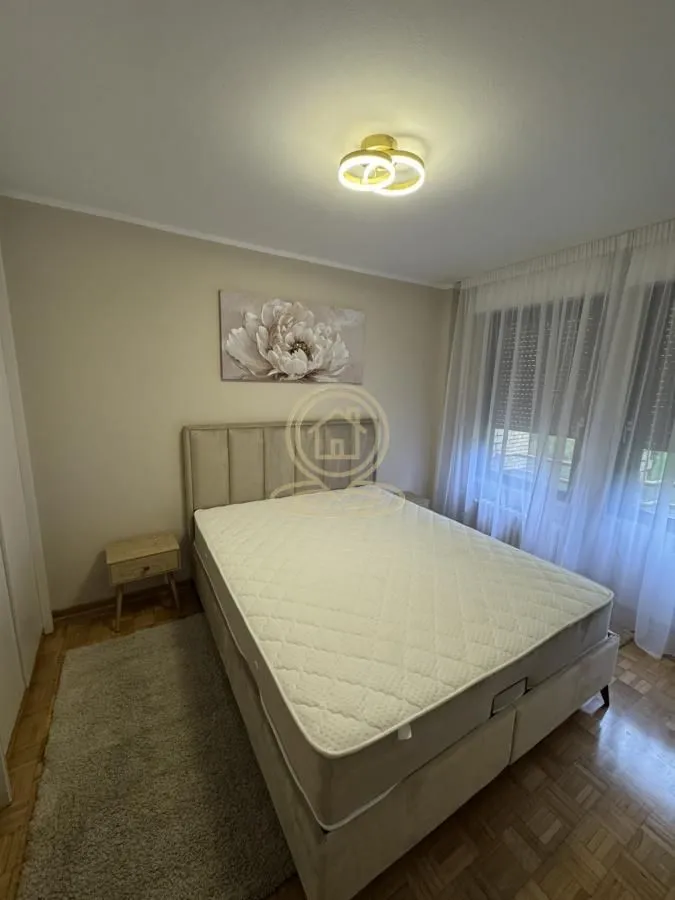Rent, four bedroom apartment, 94m², Čukarica, Beograd
