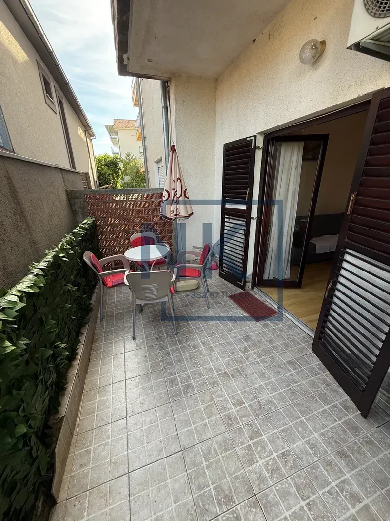 Prodaja, dvosoban stan, 57m², Baošići, Herceg Novi