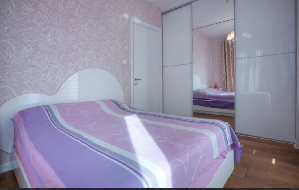Sale, three bedroom apartment, 181m², Tre Canne, Budva