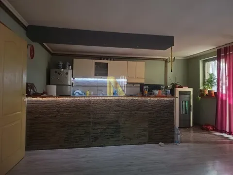 Prodaja, kuća, 122m², Bocke, Petrovaradin - image 2