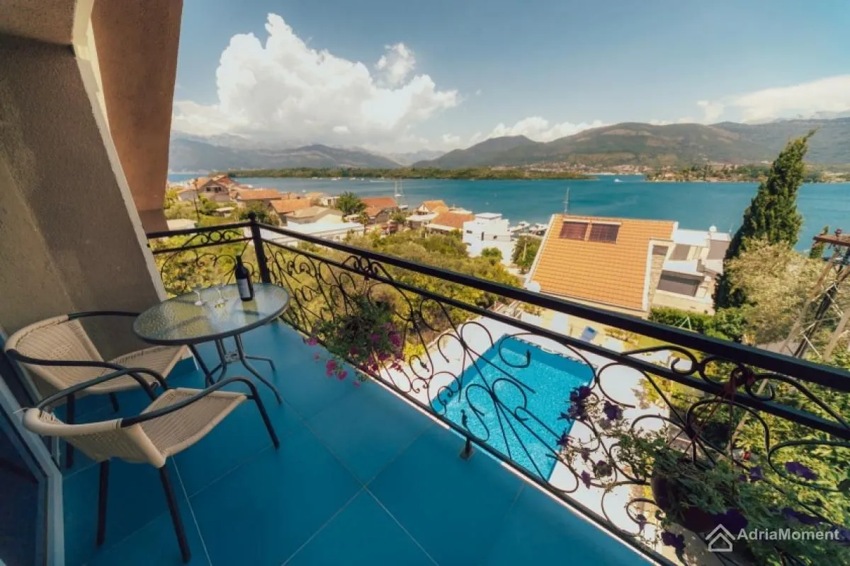 Sale, house, 220m², Đuraševići, Tivat